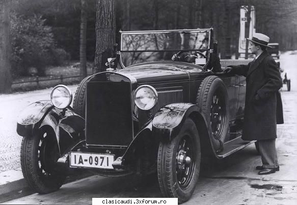 1926 horch 303
primul automobil german in 8 construit de paul daimler avea doua axe cu came
