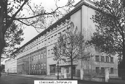 in anul 1936 conducerea auto union care pana atunci condusese fabrica din zschopau s-a instalat in