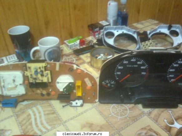 inca o poza:p audi 80 b3 1.6 benzina!