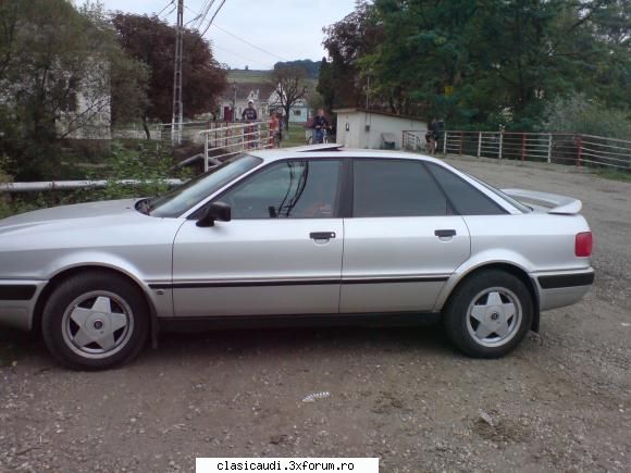 nu prea stiu cum sa postez pozele dar incerc audi 80 b4