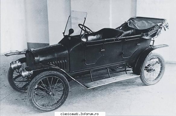 in anul 1912, a fost testat primul automobil wanderer cu un motor in patru cilindri de 5/12 cp; in